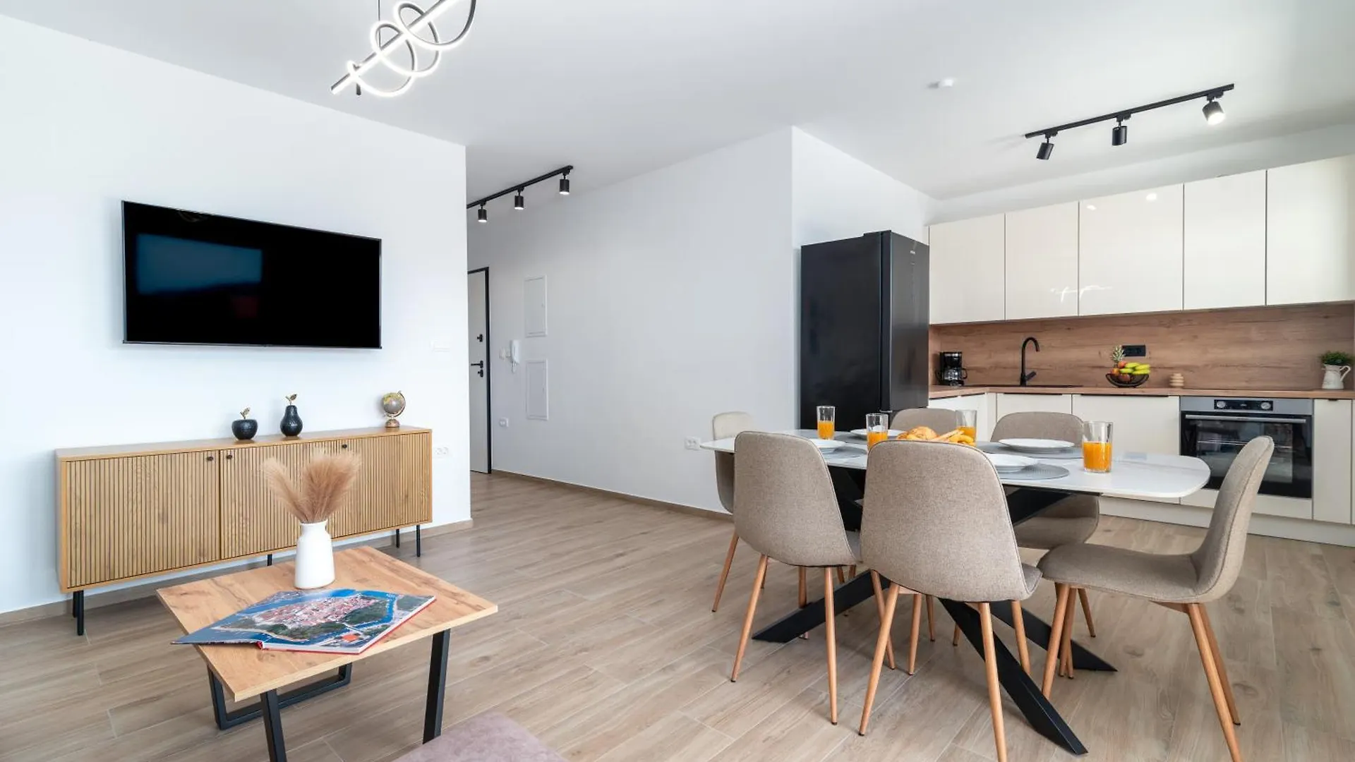 Apartment Terra - Comfort With Garden, Terrace & Parking, Just Minutes To Trogir Town & Beach