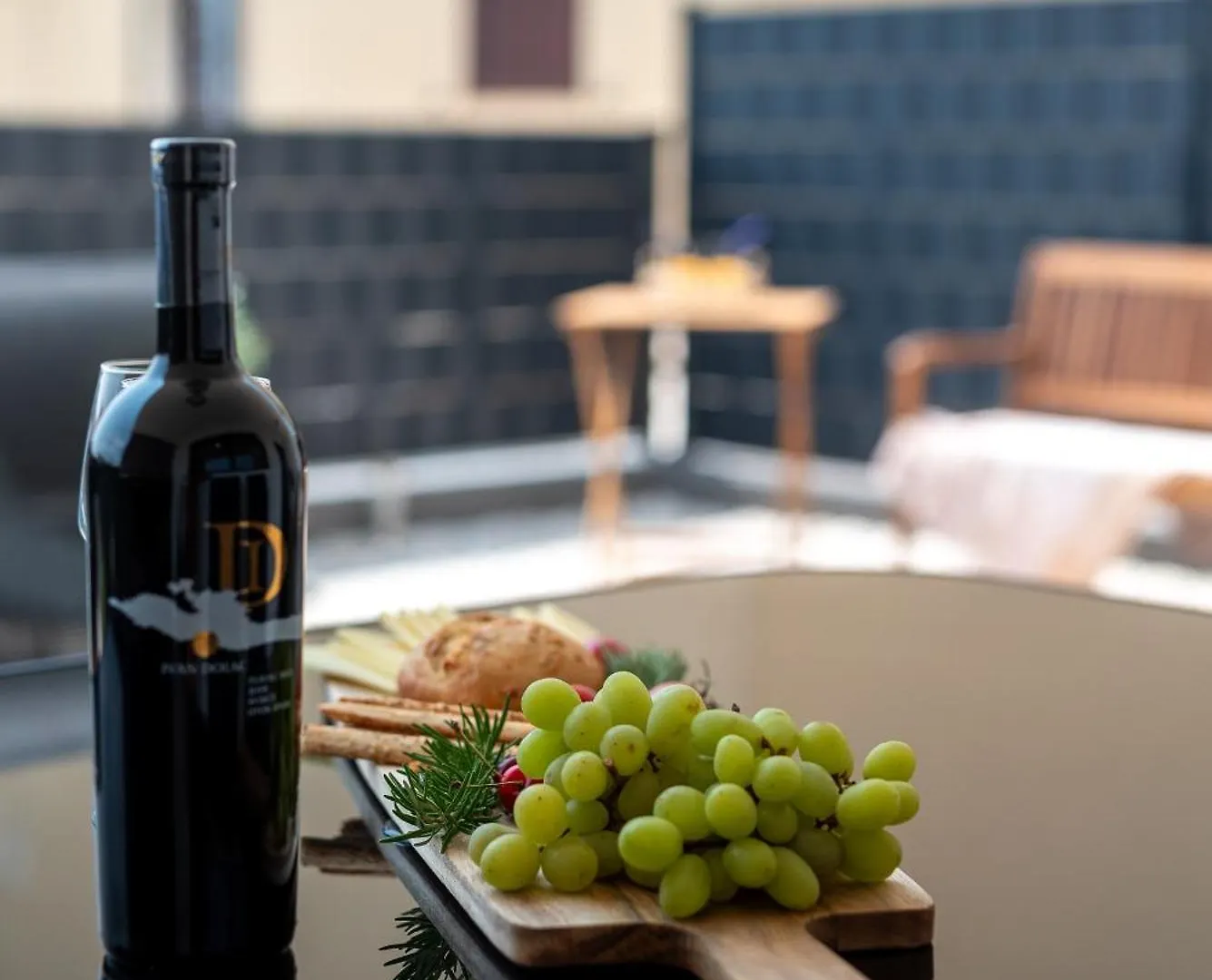 Apartment Terra - Comfort With Garden, Terrace & Parking, Just Minutes To Trogir Town & Beach 0*,  Croacia